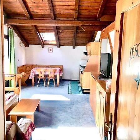 Appartement Casa Martini à Mezzana  Extérieur photo