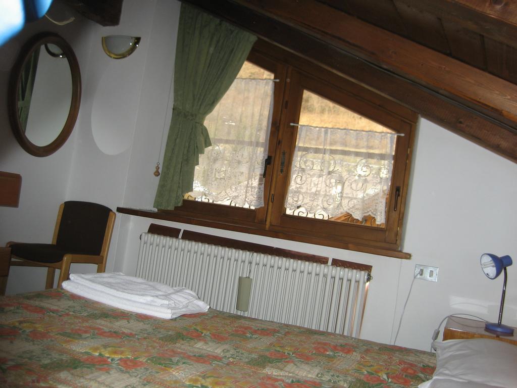 Appartement Casa Martini à Mezzana  Extérieur photo