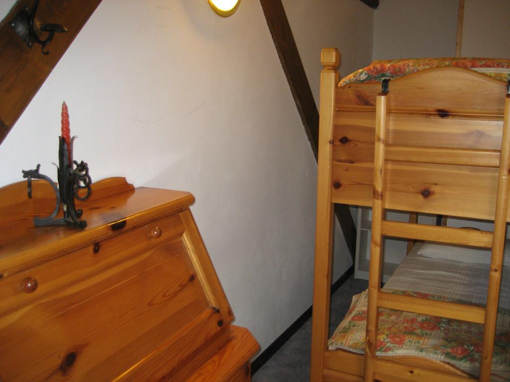 Appartement Casa Martini à Mezzana  Chambre photo