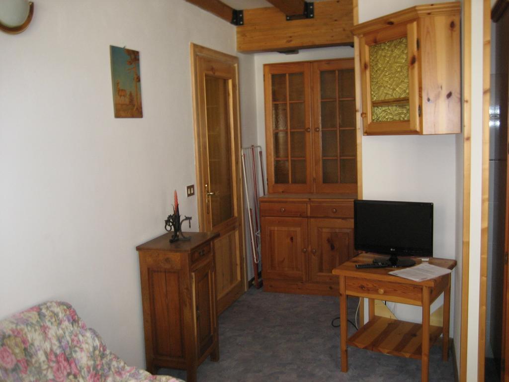 Appartement Casa Martini à Mezzana  Extérieur photo